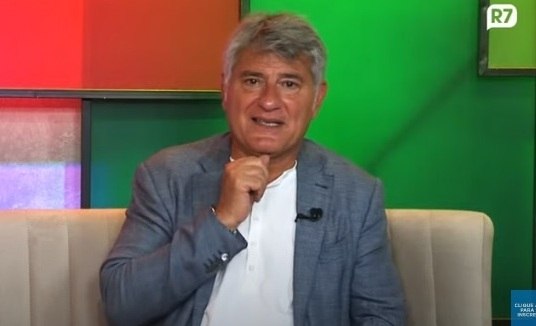 Cléber Machado comenta demissão da Globo e revela novas propostas: 'Tô na pista' (Reprodução/YouTube)